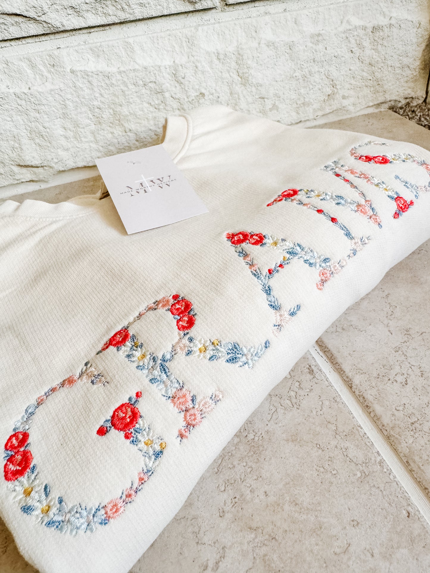 Floral ‘MAMA’ Crew