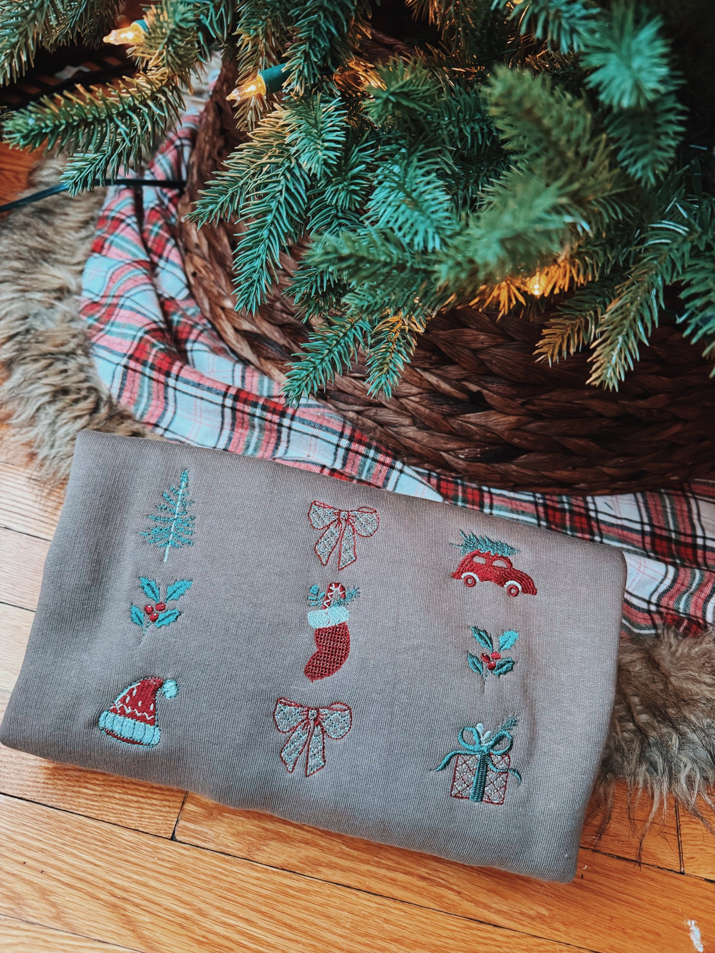 Holiday Doodles Crew