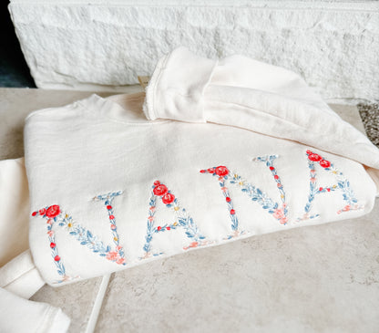Floral ‘MAMA’ Crew