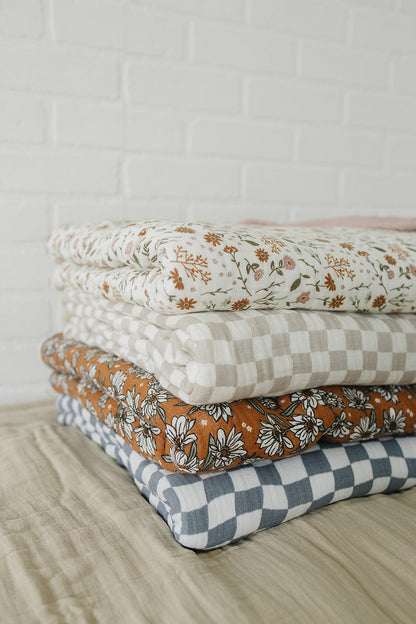 Taupe Checkered Twin Muslin Quilt